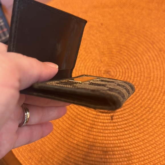 Vintage Gucci KeyHolder - Picture 3 of 4